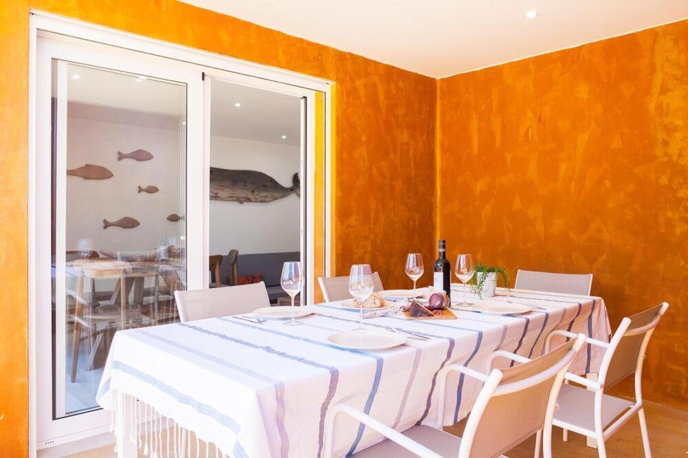 Vista Roses Mar - Villas Batik Екстер'єр фото