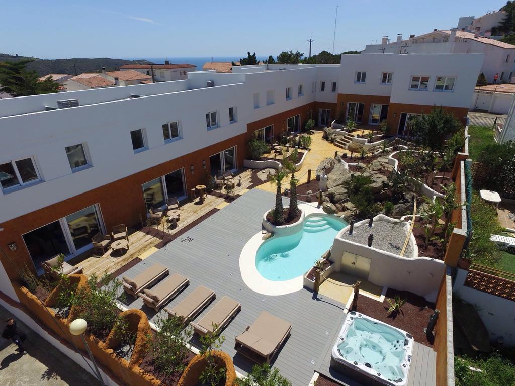Vista Roses Mar - Villas Batik Екстер'єр фото