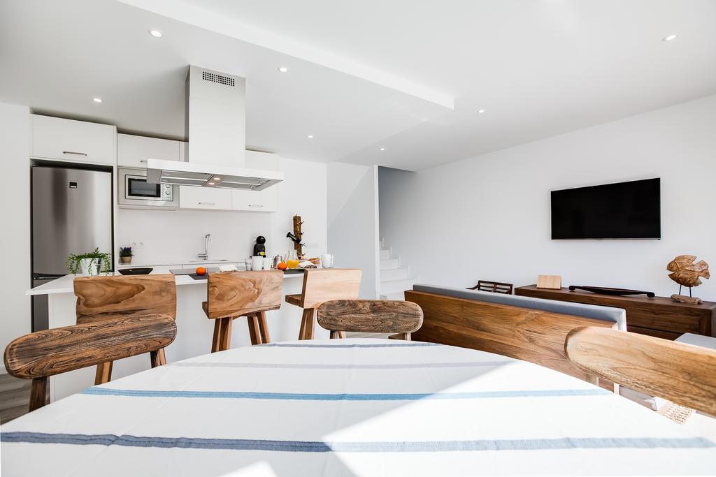Vista Roses Mar - Villas Batik Екстер'єр фото