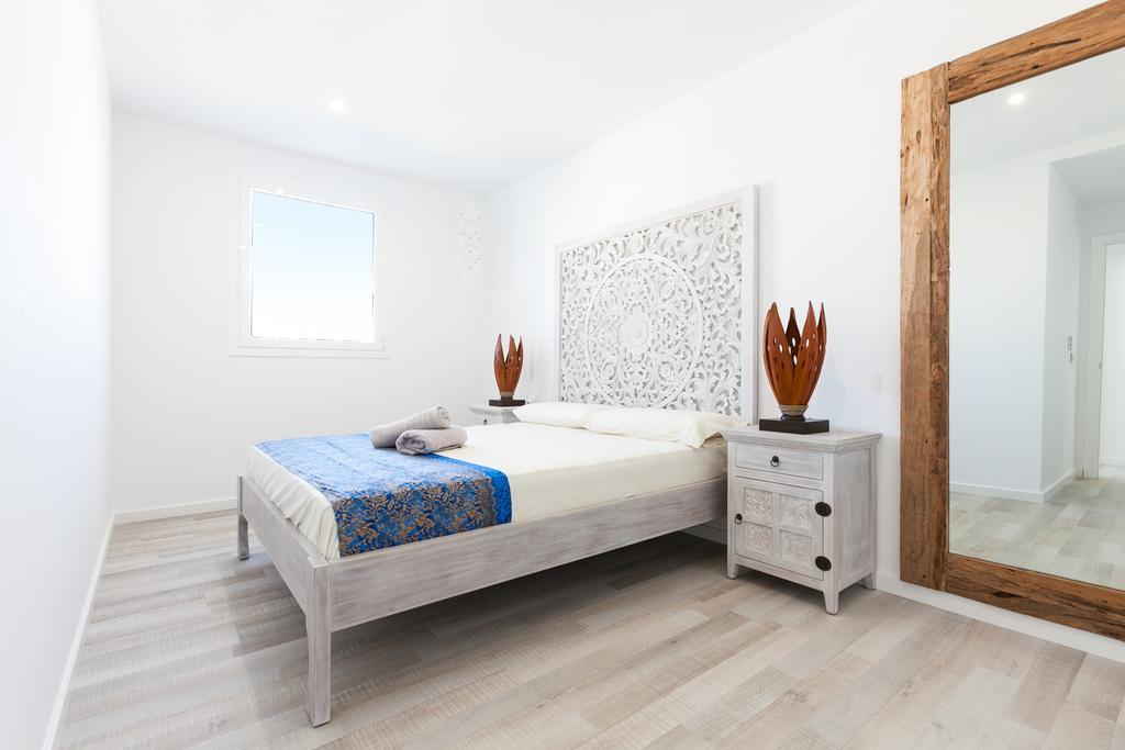 Vista Roses Mar - Villas Batik Екстер'єр фото
