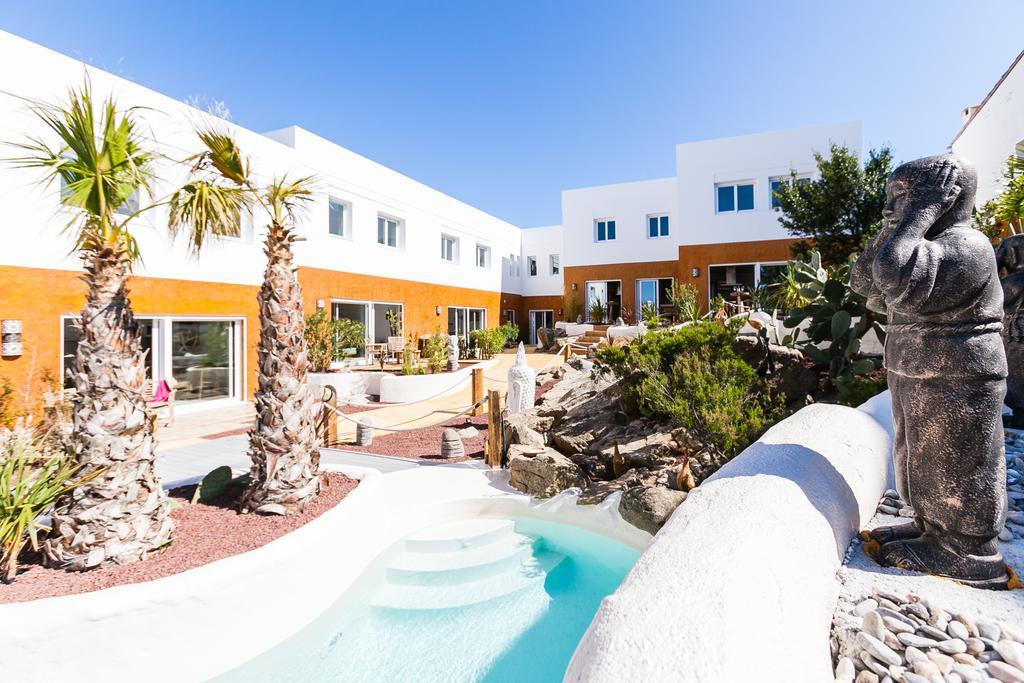 Vista Roses Mar - Villas Batik Екстер'єр фото