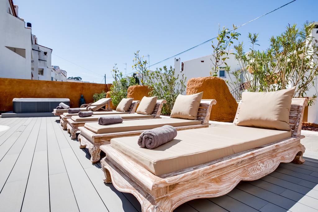 Vista Roses Mar - Villas Batik Екстер'єр фото