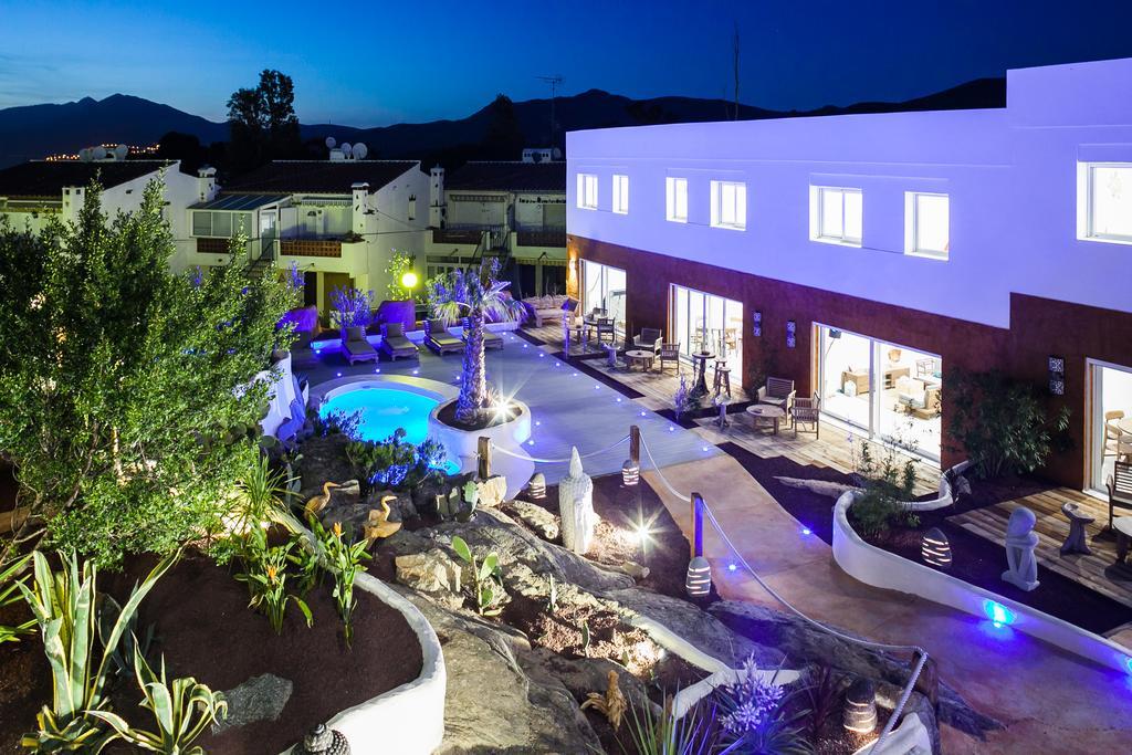 Vista Roses Mar - Villas Batik Екстер'єр фото