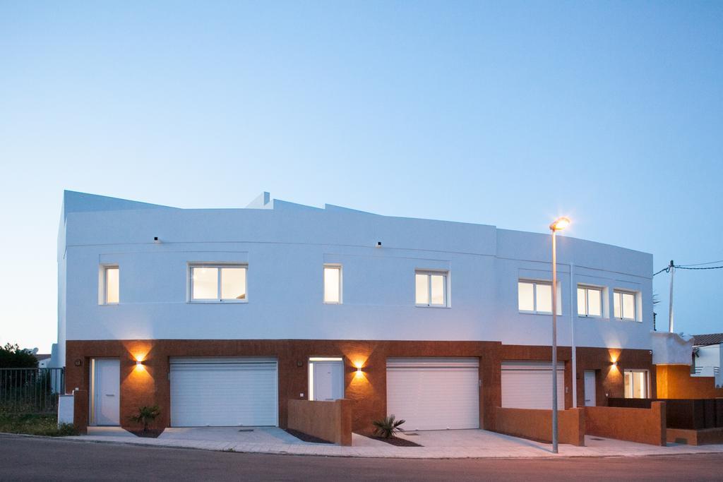 Vista Roses Mar - Villas Batik Екстер'єр фото